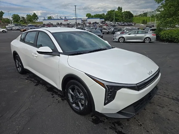2025 Kia K4