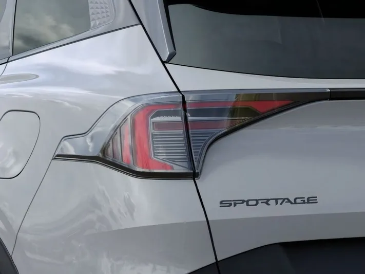 2026 Kia Sportage - view 11