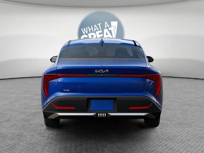 2025 Kia K4 - view 13