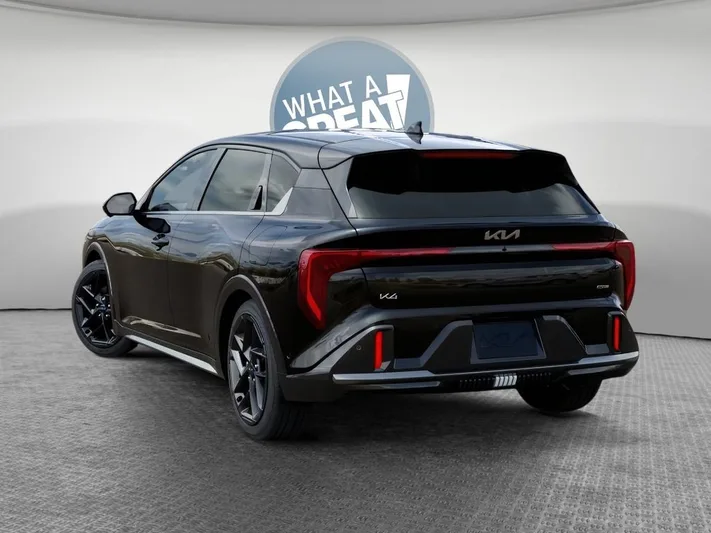 2026 Kia K4 - view 4