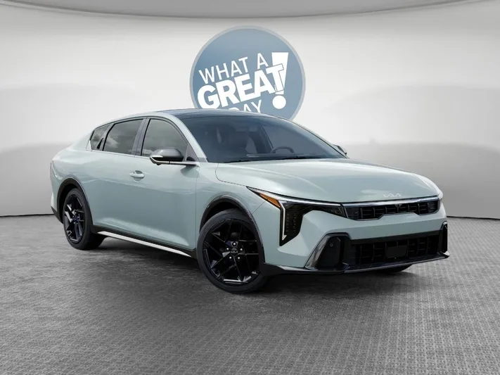 2026 Kia K4 - view 8