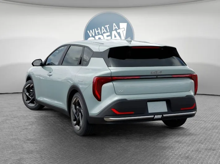 2026 Kia K4 - view 4