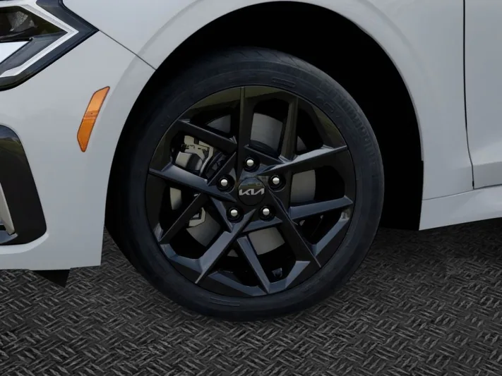 2026 Kia K5 - view 9