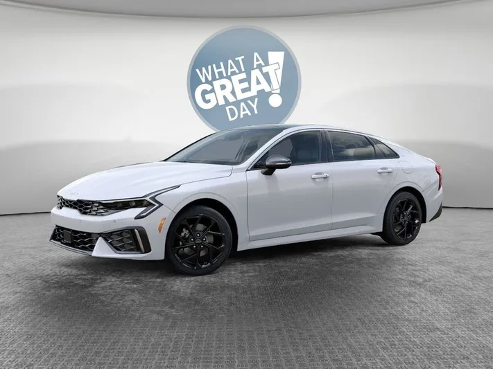 2026 Kia K5 - view 3
