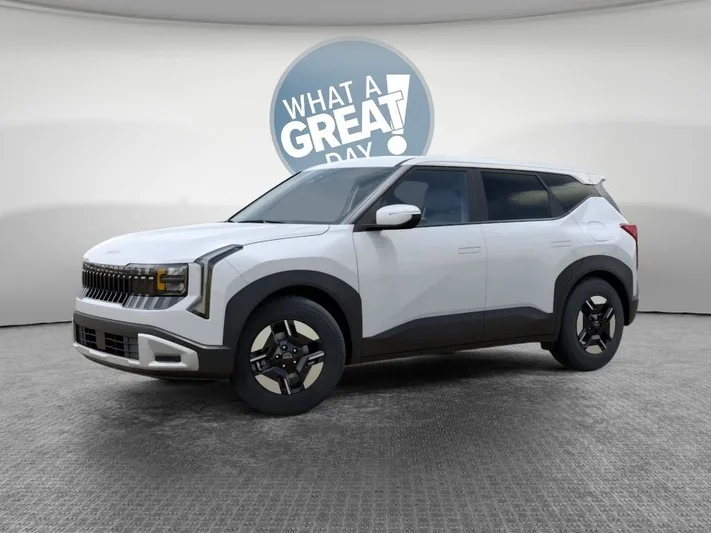 2027 Kia Seltos - view 3