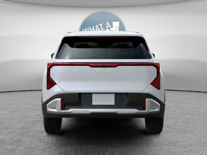 2027 Kia Seltos - view 5