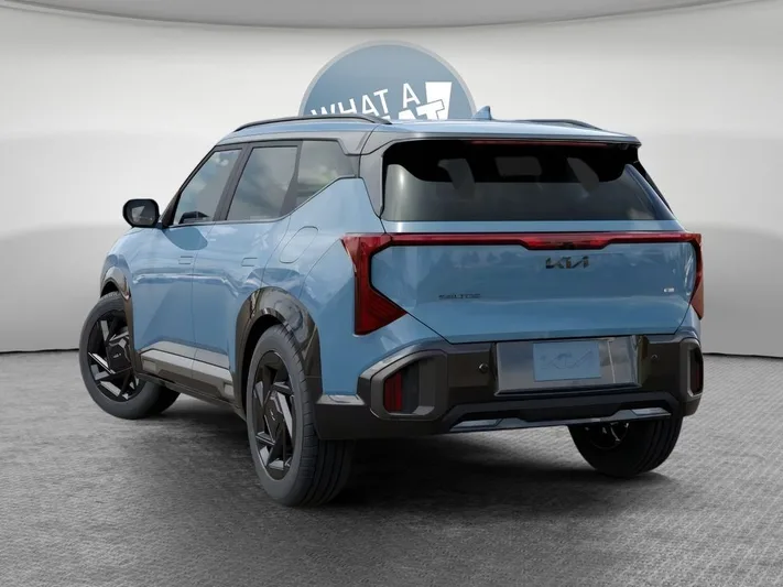 2027 Kia Seltos - view 4