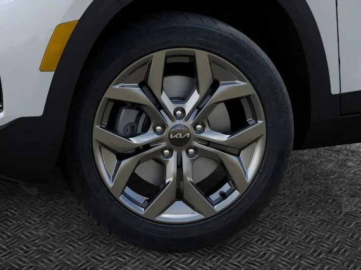 2026 Kia Seltos - view 8
