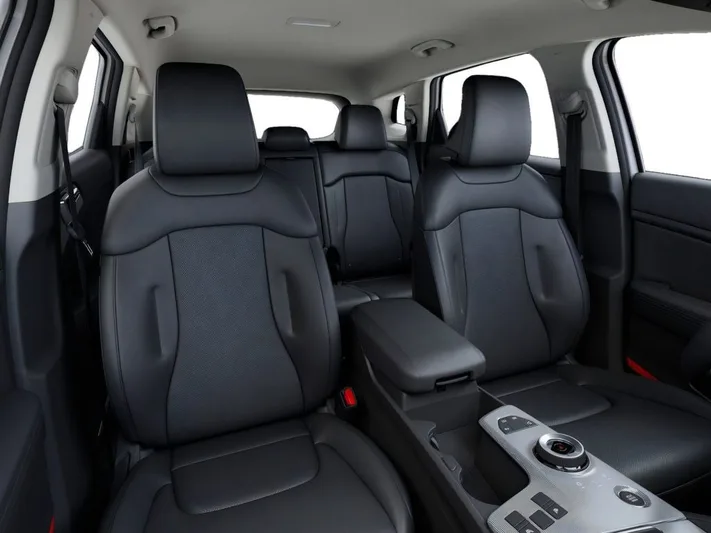 2026 Kia Sportage - view 15