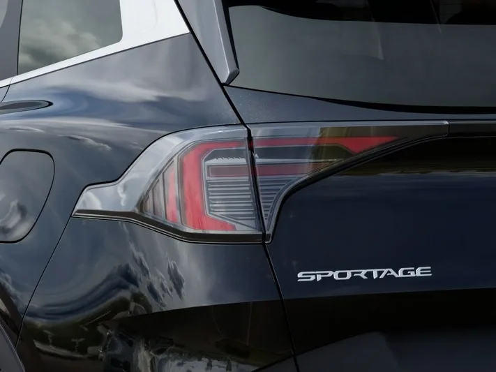 2026 Kia Sportage - view 11