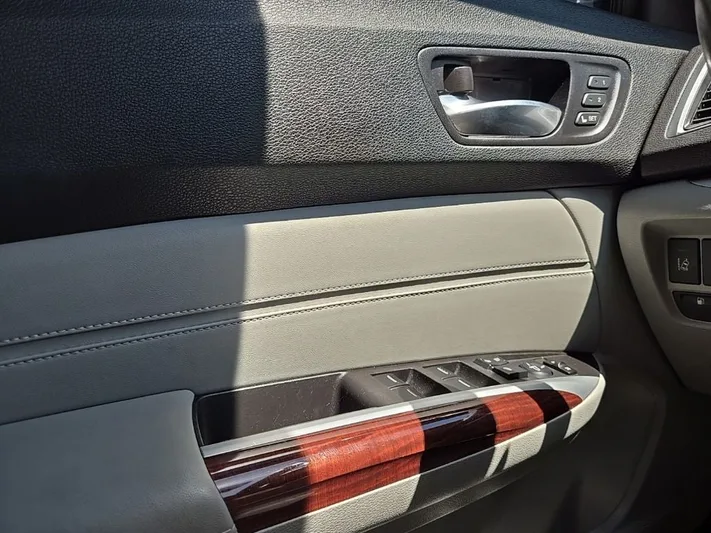 2015 Acura TLX - view 16