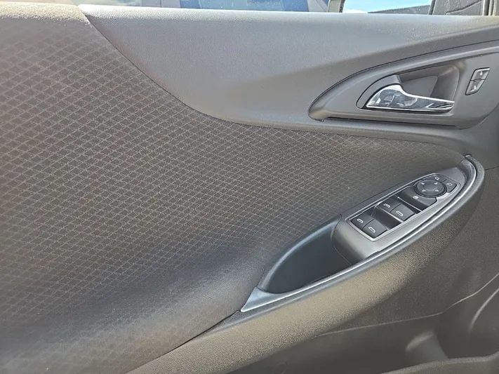 2022 Chevrolet Malibu - view 13