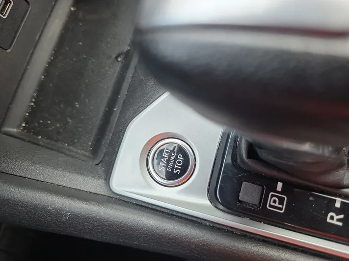 2023 Nissan Altima - view 27