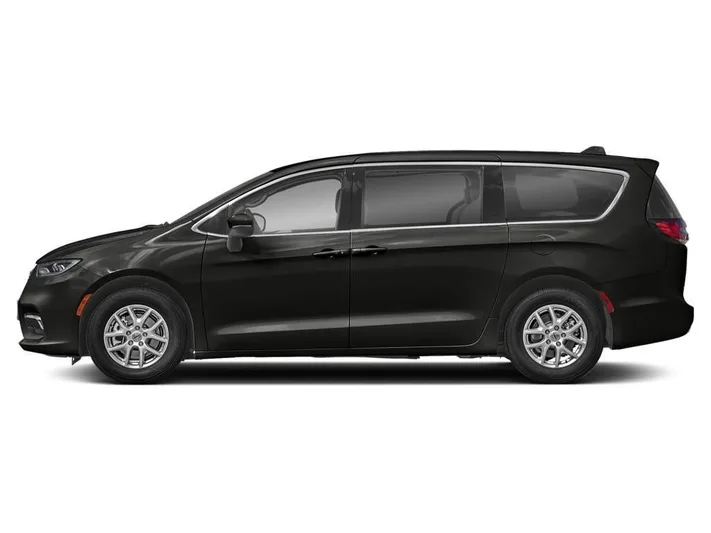 2023 Chrysler Pacifica - view 3