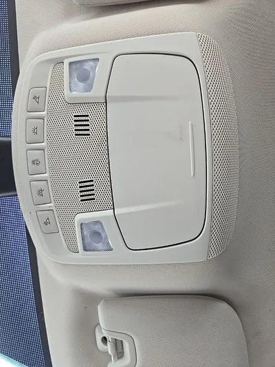 2020 Ford Edge - view 27