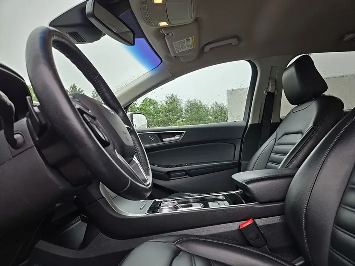2020 Ford Edge - view 32