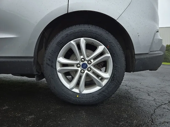 2020 Ford Edge - view 37