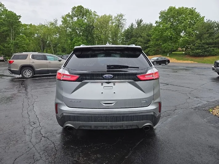 2020 Ford Edge - view 43