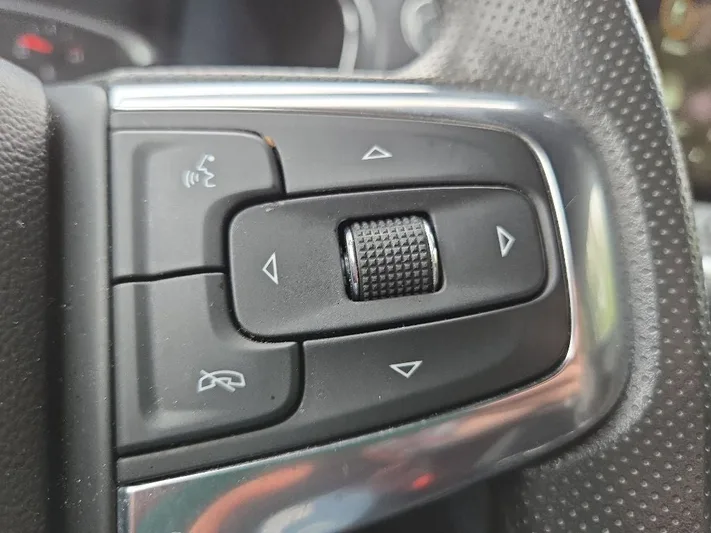 2023 Chevrolet Blazer - view 10