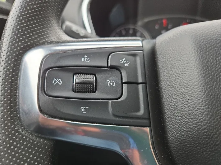 2023 Chevrolet Blazer - view 9