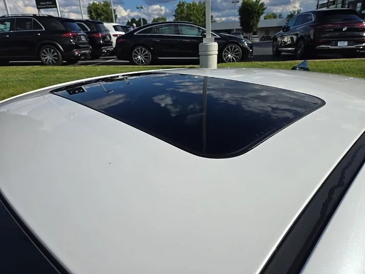 2024 Kia Forte - view 11
