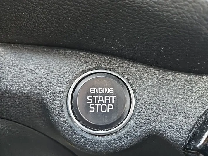 2024 Kia Forte - view 14