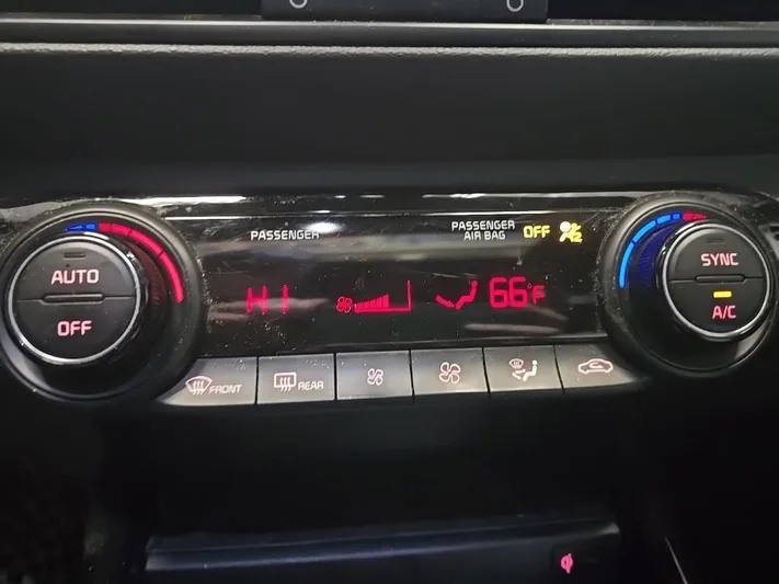 2024 Kia Forte - view 28