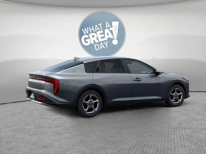 2026 Kia K4 - view 6