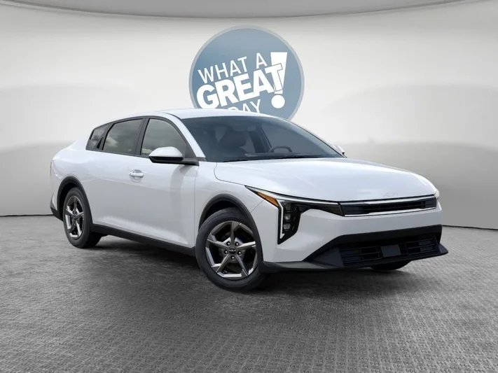 2026 Kia K4 - view 8