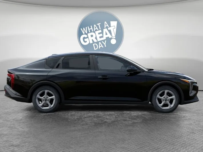 2025 Kia K4 - view 7