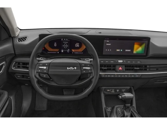 2025 Kia K4 - view 18