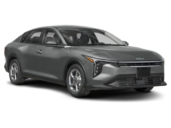 2025 Kia K4 - view 33
