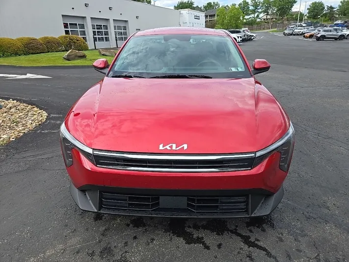 2025 Kia K4 - view 10