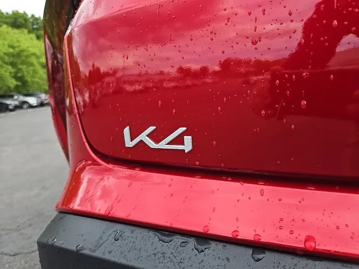 2025 Kia K4 - view 5