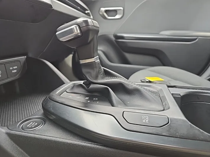 2025 Kia K4 - view 13