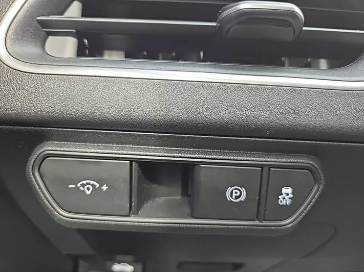 2025 Kia K4 - view 20