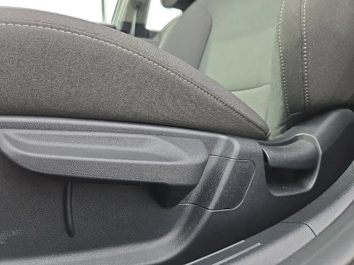2025 Kia K4 - view 29