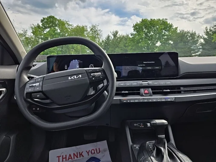 2025 Kia K4 - view 35