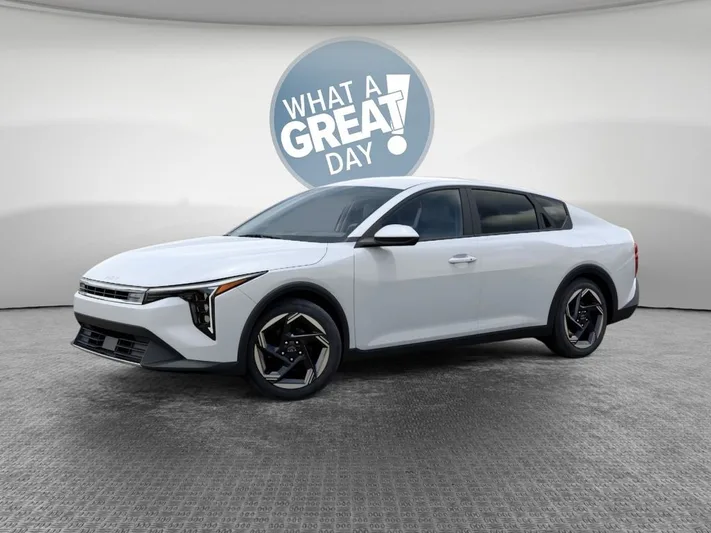 2026 Kia K4 - view 3