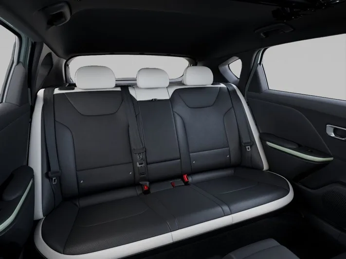 2026 Kia K4 - view 16