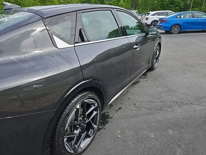 2025 Kia K4 - view 3