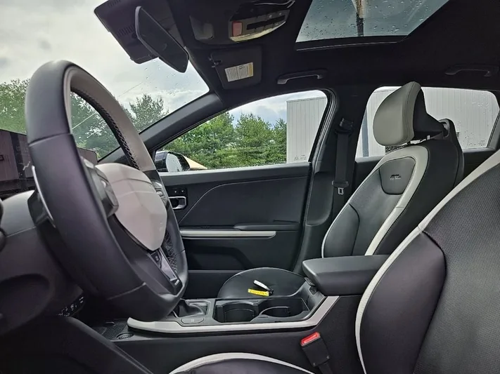 2025 Kia K4 - view 30