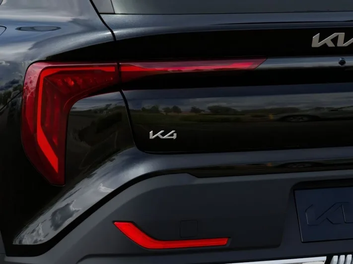 2026 Kia K4 - view 11