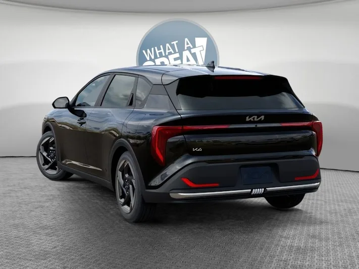 2026 Kia K4 - view 4