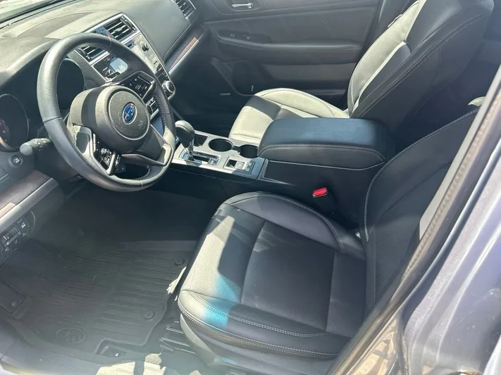 2019 Subaru Outback - view 7
