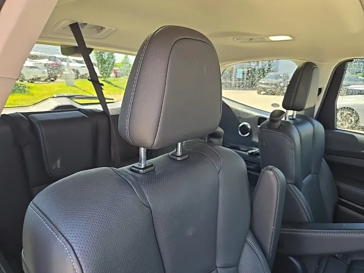2024 Subaru Ascent - view 38