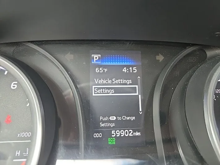 2023 Toyota Camry - view 17