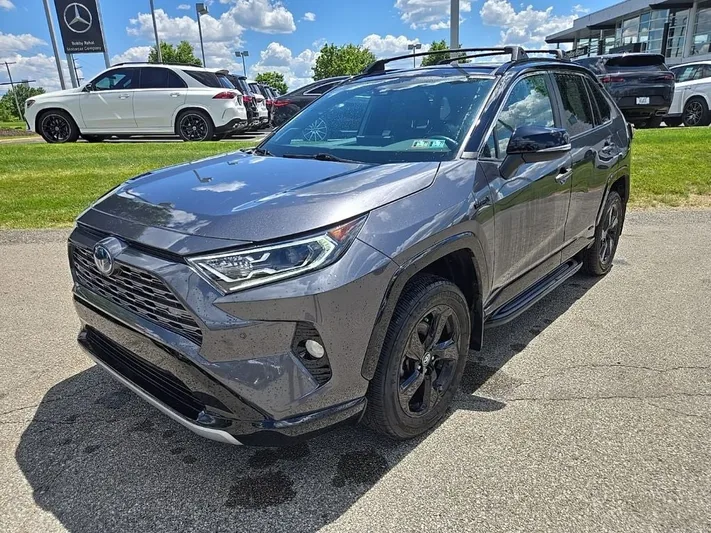 2021 Toyota RAV4 - view 11