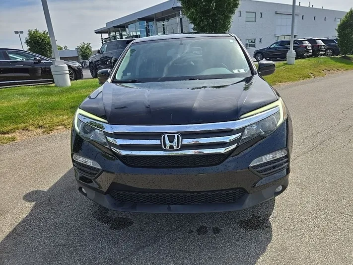 2017 Honda Pilot - view 12