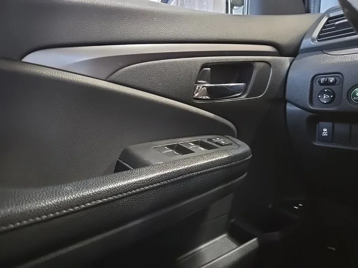 2017 Honda Pilot - view 27